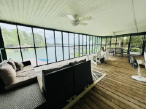 Lake Front Cabin W/ Screened-in Porch and personal dock - Close for Auburn games