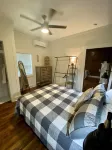 Come Enjoy Spring @ Lake Chatuge - Waterfront Farmhouse in Hiawassee, GA