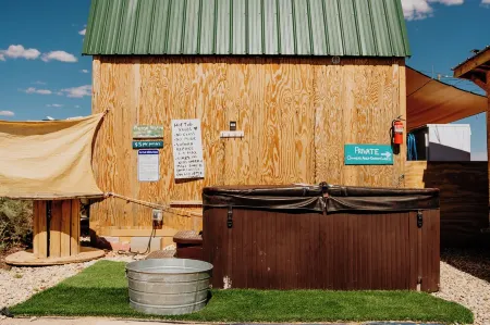 Writer's Nook - Epic Stars & Sunsets - Close to Zion