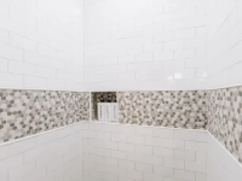 Mid Century 1/4 mile to Downtown Main Street - breweries, coffee, dining, shops Hotels in Monroe