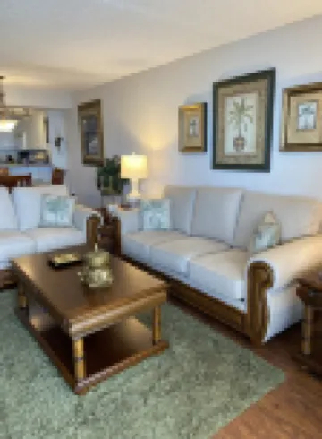 LUXURY WEST FACING CONDO -  STUNNING VIEWS AND BOAT DOCK!!!