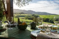 Charming villa in Chianni,Pool,garden, A/C, Pergola for al fresco dining,sleep 9