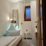 Large apartment-own entrance-small courtyard garden