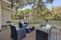 Stylish, Spacious 3 Bedroom Home - FREE BIKES-