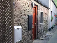 The Wee Hoose: Probably Scotland's Smallest Holiday Home Hotels in Callander