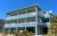 Luxury, Spacious Beach House! 5 Bedrooms & 7 Baths, Pool, Hot Tub, Game Room.