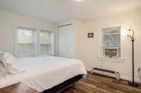Quiet cottage near the heart of Downtown Franklin, TN