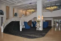 Beach Front Resort - 2 Bedroom, 2 bathrooms, Sleeps 6, 2 Pools- at The Alexander