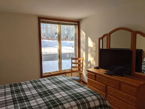Cozy ski-in/ski-out condo on Mount Snow w/fireplace