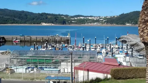 Piso Sencillo, Amplio y Todas las Comodidades Hotels in O Vicedo