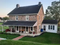 Charming 4 bedroom FarmHaus, circa 1790, renovated on Scenic Byway.