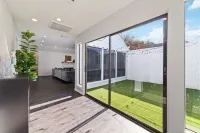 Houston Little Saigon, 4 Bedrooms with Pool, Heart of Houston Asian Town Hotels near Chinatown