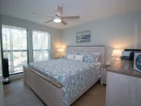 SANDY TUNDRA TOWNHOUSE, WATER-VIEWS, BOAT SLIP, PRIVATE BEACH, CLUB ACCESS Hotels in Captiva
