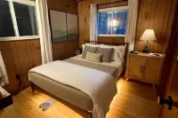 LocustLakeVillage - Lake/Beaches, HotTub, Fire Pit