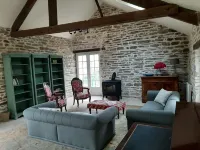 2km from the beach, charming family house totally refurbished in private area