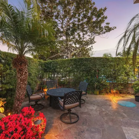 Sunset Beach House in Heart of La Jolla Shores