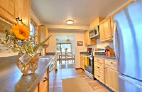 Lovely Spacious Home In Downtown White Salmon