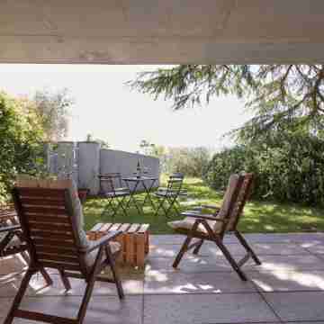 Apartment with a panoramic view of Lake Garda Hotel Exterior