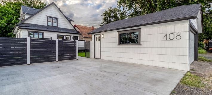 Rose Street Retreat- 2 blocks from downtown- Dog Friendly Hotels in Walla Walla