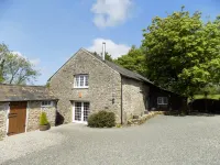Lovely cottage situated in 40 beautiful acres10% off for couples Hotels in Tavistock