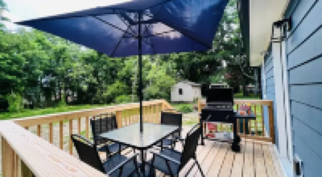 "Blue Belle"-A Magestic Modern Retreat w/ King Bed