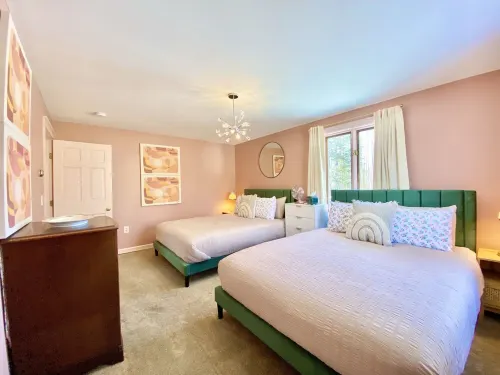 Modern Retro Apartment 20 Mins to Bar Harbor w/ Firepit, Grill & Pacman Hotels in Lamoine