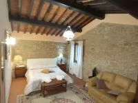 The Domo farmhouse and its ancient charm モンスンマーノ・テルメのホテル