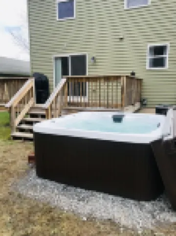 Mountain retreat/Hot Tub/Ski/Hike/Water Park/WIFI/Fire Pit