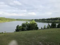 Adorable Two Bedroom Cottage Guesthouse (2 Story)