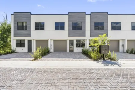 Modern 3-Bedroom Tampa Retreat