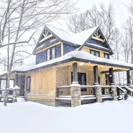 Cozy Mountain Escape—Sweetgrass Retreat for Romance & Family Fun