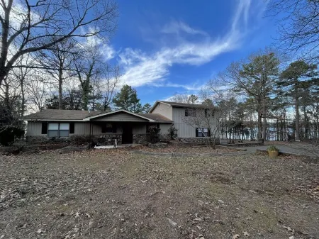 Perfect family sized lakefront home! Enjoy Greer’s Ferry lake from the backyard.