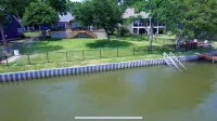 New Lakefront Home-Private Dock on Open Water in Convenient Location, Cul de sac