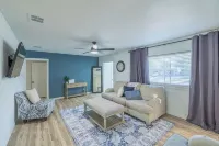 Coastal Cottage in Tech Terrace