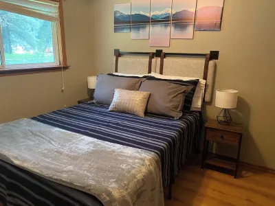 Mendenhall Valley Home - CBJ 1000109 Hotels near Auke Bay Park