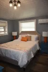 Recently remodeled Nauvoo home, 7 acres on the river