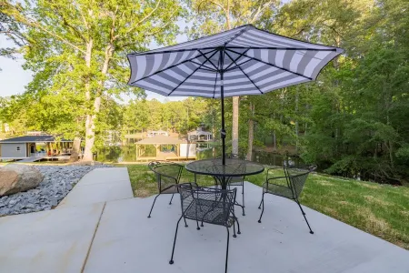 Waterfront-Gorgeous Views-New Boat House-Fire Pit-Much More!!