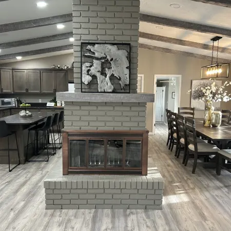 Located on a beautiful ranch! Relax with mountain view’s & a pool table