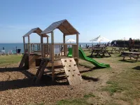 Beautiful apartment, sea view from the balcony, vaulted ceilings,  well equipped Hotels in Mundesley