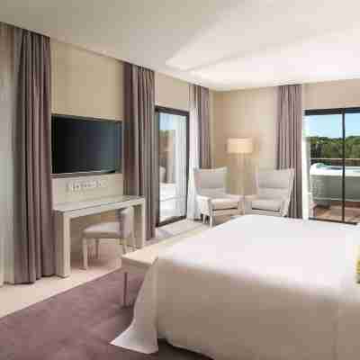 Pine Cliffs Ocean Suites, a Luxury Collection Resort & Spa, Algarve Rooms