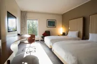 Hilton London Heathrow Airport Terminal 5 Hotels in Colnbrook