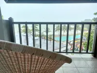 The West Cove Hotel Hotel di Kecamatan Cinangka