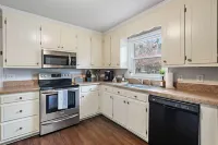 ~ NEW ~ Cozy / Murfreesboro / Arcade Room / Getaway - Sleeps 8+