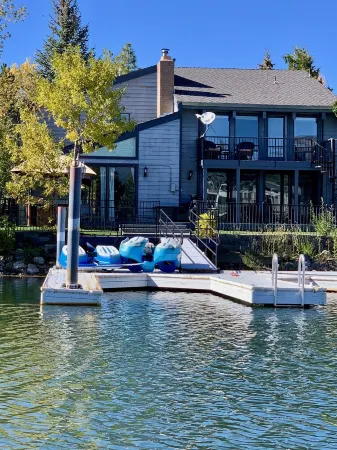 Heavenly-Waterfront-Mtn Views-HotTub-Pool Table-Dock