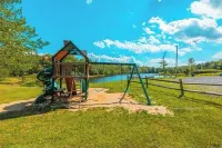 Cozy 2-bedroom cabin located in the heart of the Poconos!