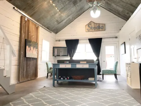 Near Culver Academies - Lake Maxinkuckee - Notre Dame & South Bend!