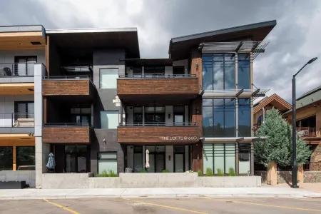 Luxury 2 Bedroom Condo in Downtown Ketchum