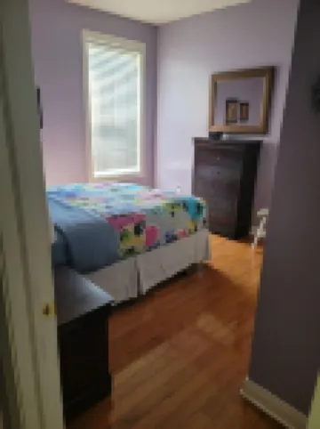 Cozy Eagle Creek retreat