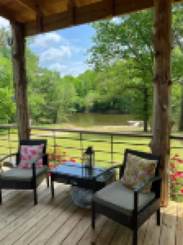 Little cabin on the smith lake