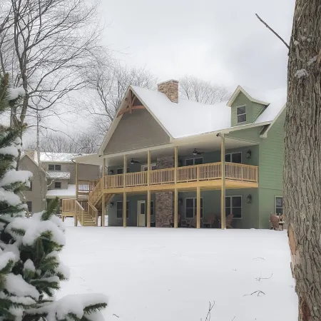 Pine Crest Lodge, 8Br 5BA Home with Beach Access, Fire Pit, & Private Hot Tub